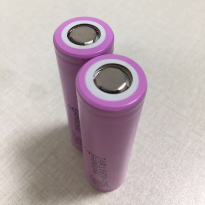 Samsung 35E 18650 Pin 3500mAh 8A 3.6V Phòng pin ion lithium hình trụ INR18650-35E